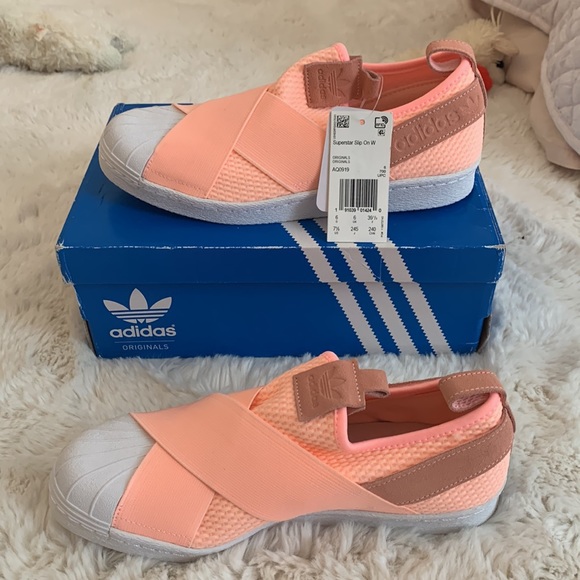 Adidas sneakers, 7.5 - Picture 4 of 5